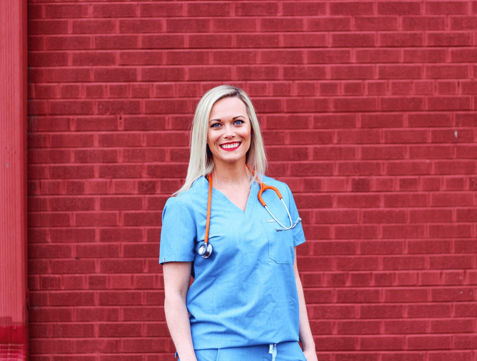 tnaa travel nurse receives a breakdown of her assignment pay package before signing contract