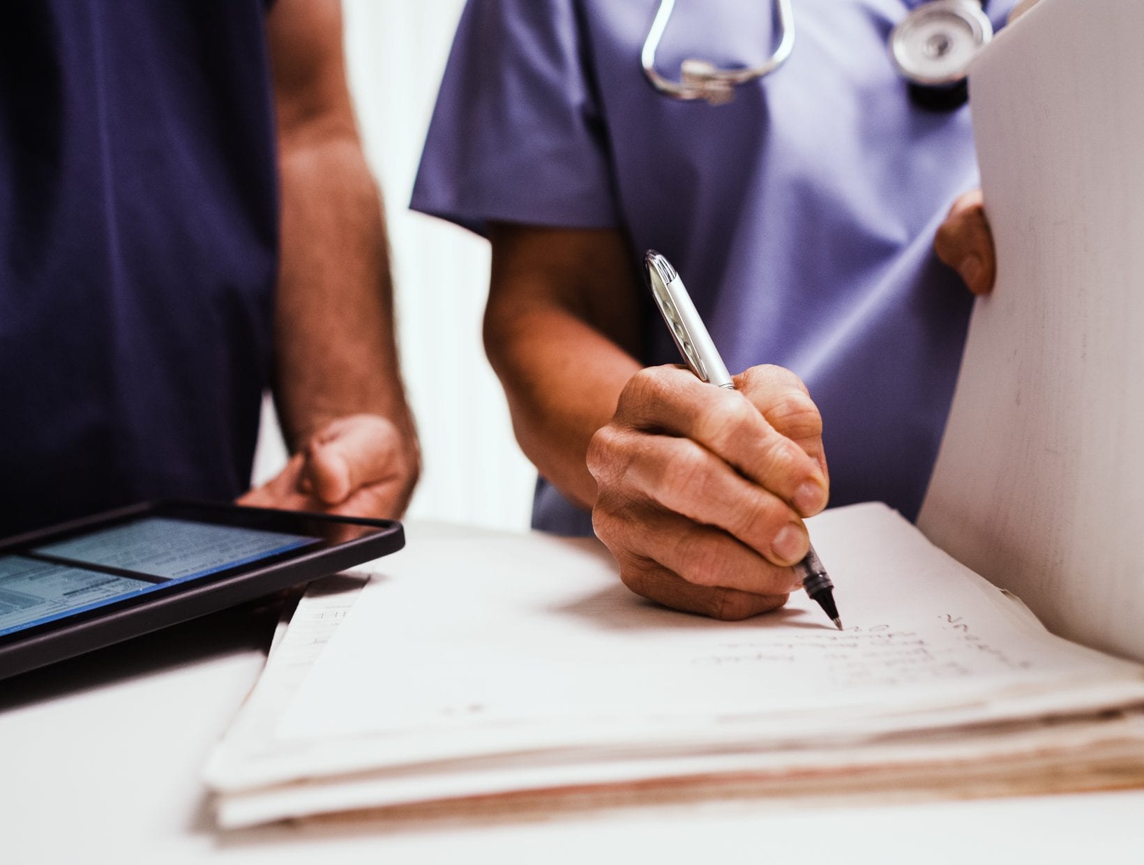 travel nurse license requirements